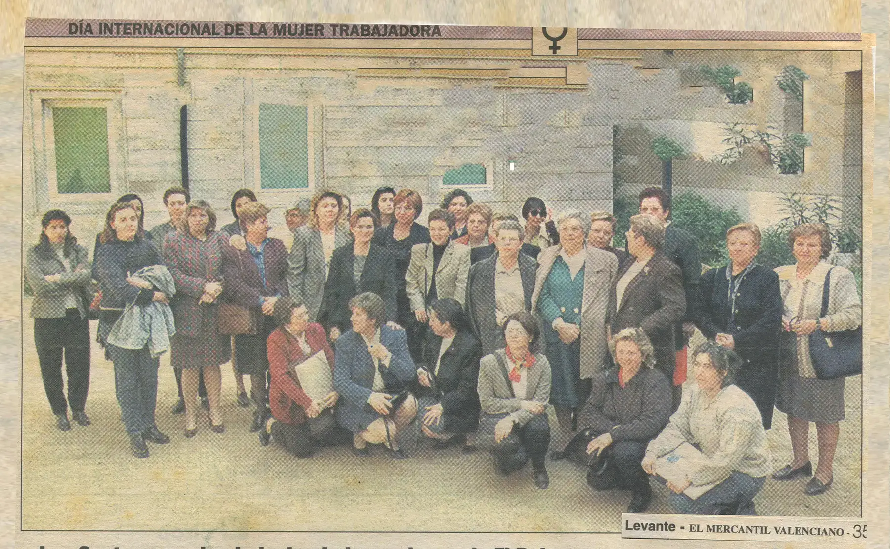 Retall de premsa amb un grup de dones el Dia Internacional de la Dona Treballadora